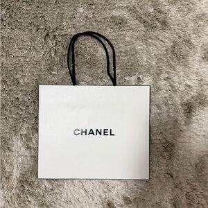 CHANEL Classic White and Black Shopping Bag